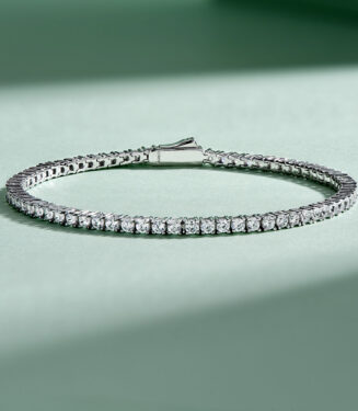 front view close-up Minimalist Mini Tennis Silver Bracelet