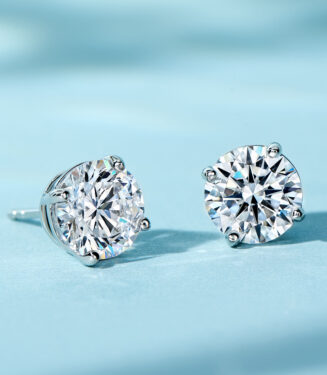 Four-Prong Sterling Silver Stud Earrings side view side view of Four-Prong Sterling Silver Stud Earrings