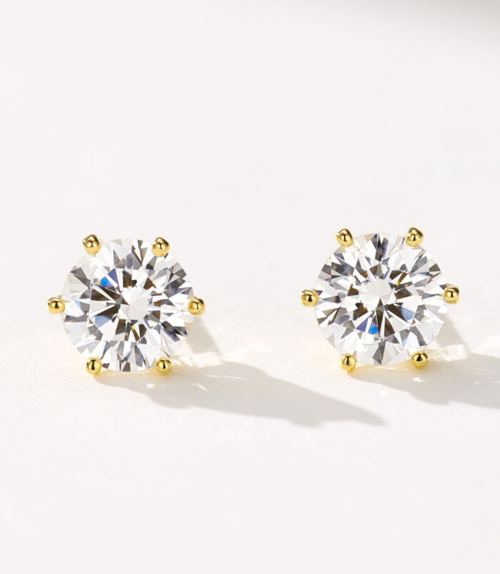 gold plated Classic six-prong Brilliant-Cut Sterling Silver Stud Earrings front view close-up of gold plated Classic six-prong Brilliant-Cut Sterling Silver Stud Earrings