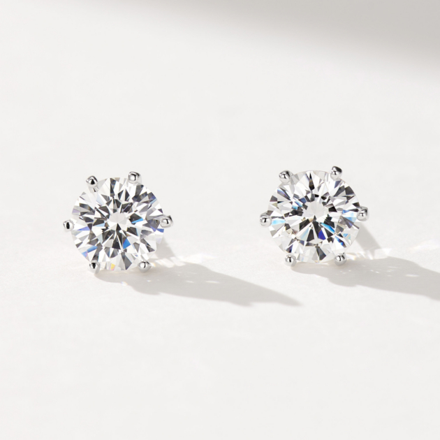5mm 6 Claw Diamond | Silver Earrings