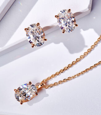 Minimalist oval zircon clavicle chain jewelry set: matching necklace and earring