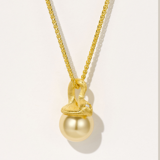 Brushed Serpent Pearl | Silver Necklace