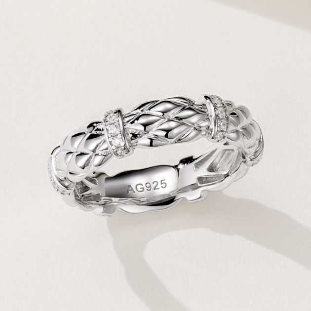 Vintage Interspersed Diamond | Silver Ring