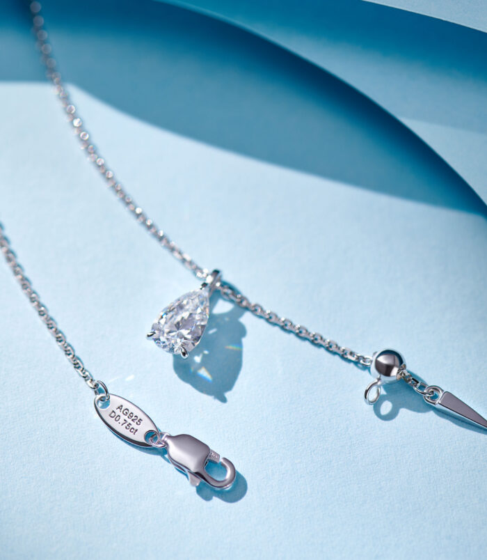 clasp's details of Sterling Silver Solitaire Pear-Shaped Zirconia Pendant Necklace