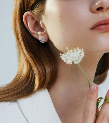 Moissanite vs Cubic Zirconia: Why Cubic Zirconia Outshines Moissanite？Who is more suitable for you?