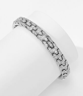 side view close up of 925 Sterling Silver Hexagonal Bracelet
