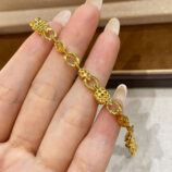 close-up of 925 silver multi-cut diamond bracelet back