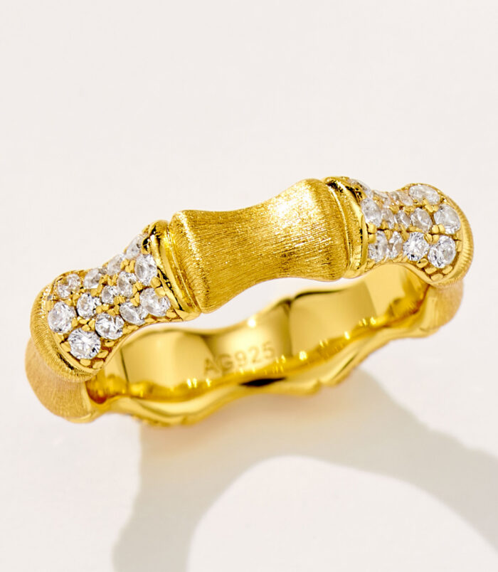 18K gold-plated sterling silver bamboo - shaped ring, inlaid with sparkling zircon, a perfect combination of fashion and elegance.