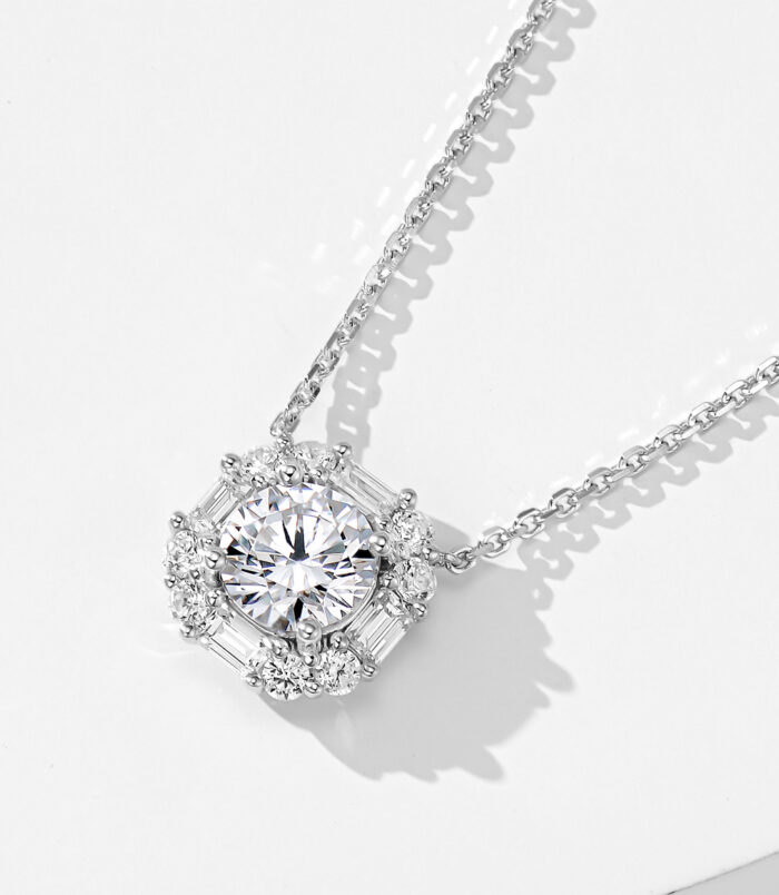 Sterling silver sugar cube zircon necklace side view side view close-up of Sterling silver sugar cube zircon necklace