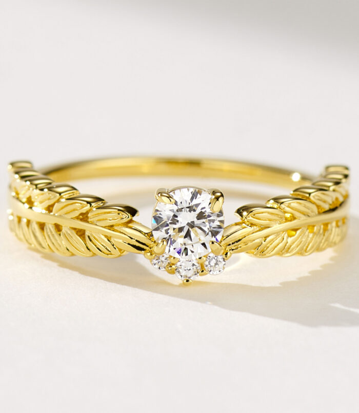 Exquisite sterling silver wheat ear ring with a sparkling round cubic zirconia centerpiece, symbolizing prosperity and abundance, crafted with intricate detailing for a nature-inspired look.